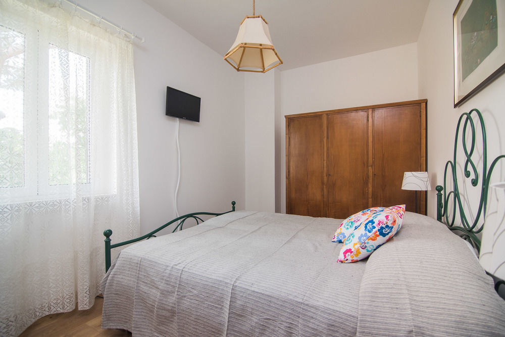 Villa Degli Oleandri Bnb Рим Екстериор снимка